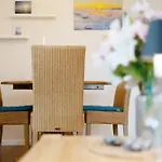 Strandhotel Strandhafen Rocksien 公寓 克伦胡森